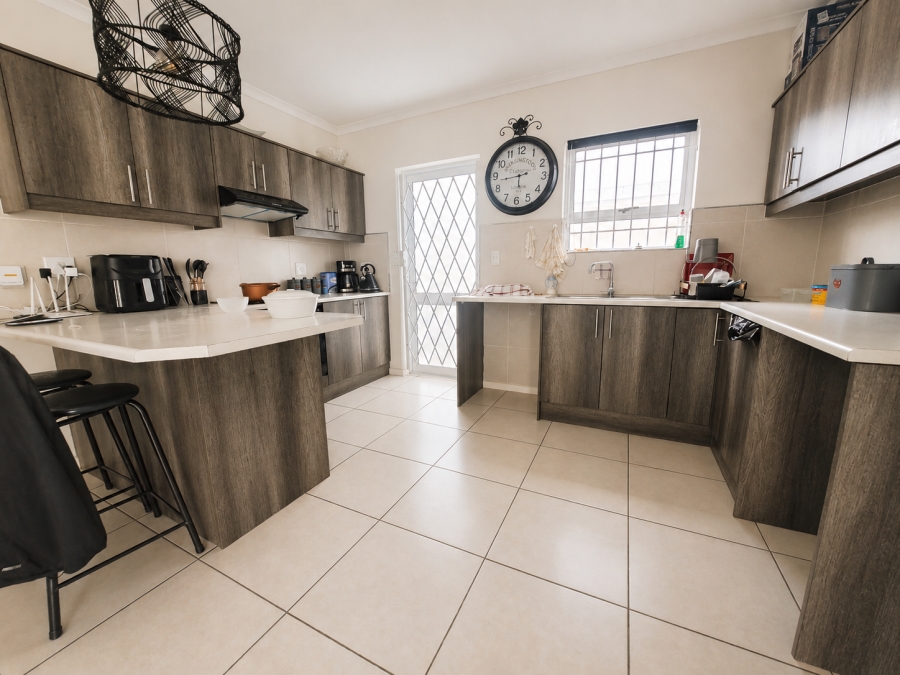 3 Bedroom Property for Sale in Vredenburg Western Cape